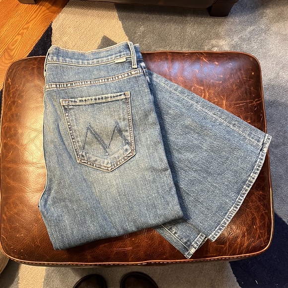 NWOT Mother The Weekender Jeans in Love Bomb, Size 32 - Picture 3 of 4